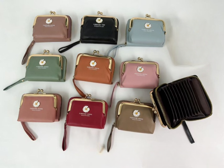 Premium Women’s Mini Wallet – Luxury Ladies Card Holder with 12